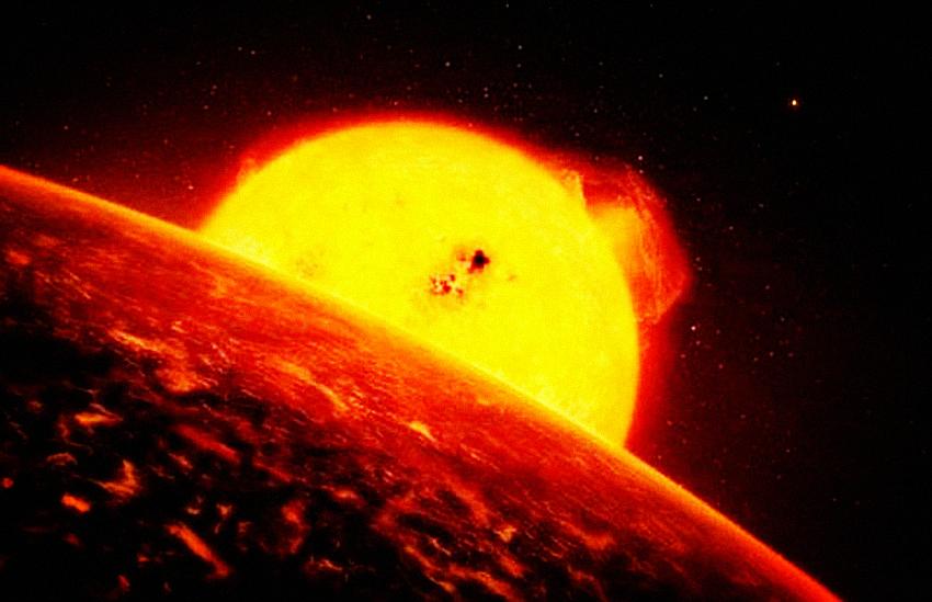 科學家發現一顆會“燃燒”的行星, UFO專家: 或為超級文明的飛船?