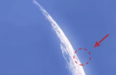 月球驚現“UFO”，加拿大網友拍攝到月球三個類似飛碟的不明飛行物略過月球表面，還留下了影子！難道外星人真的在月球?