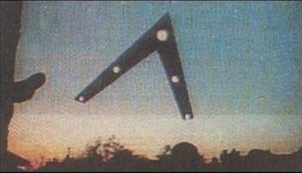 大規模UFO目擊事件：菲尼克斯之光事件，全球最大規模目擊事件